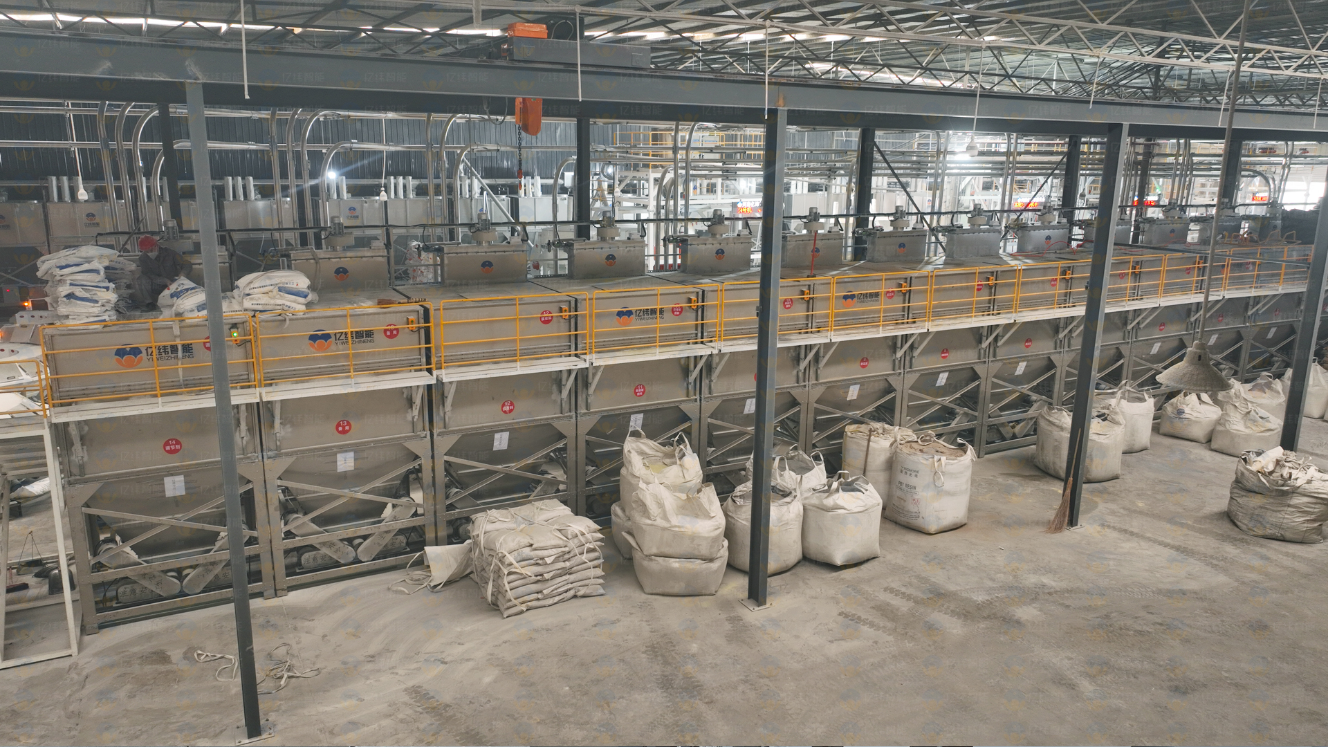 室内供料中心-地上原料仓